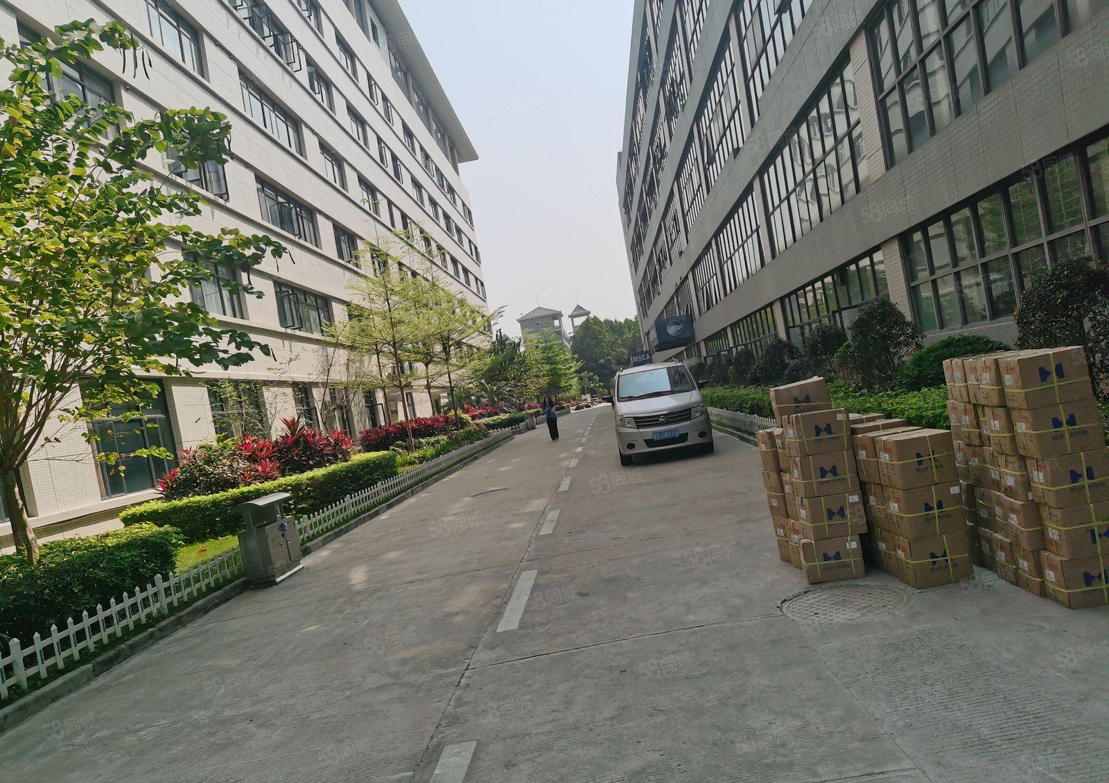 东城牛山外径工业园10000平厂房，可分租，带现成地坪漆！