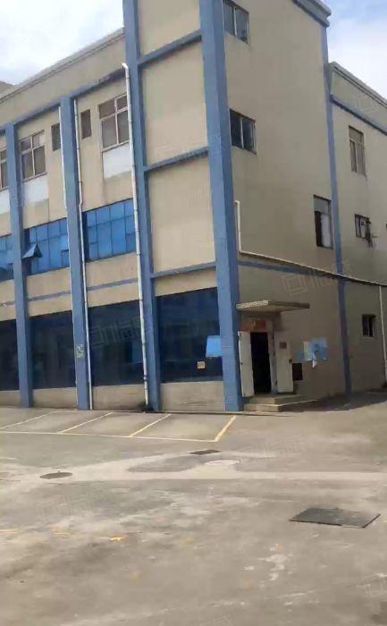 东城原房东独门独院标准厂房出租，厂房，宿舍楼，饭堂齐全。