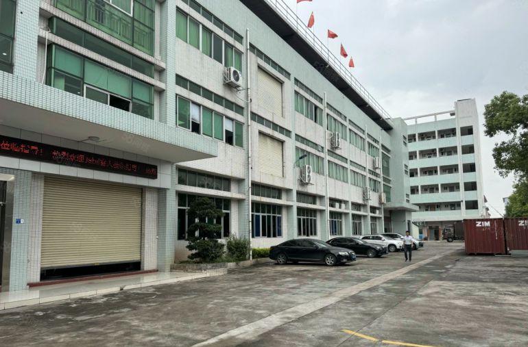 东城桑园附近原房东6800平，实际面积出租，金典小独院