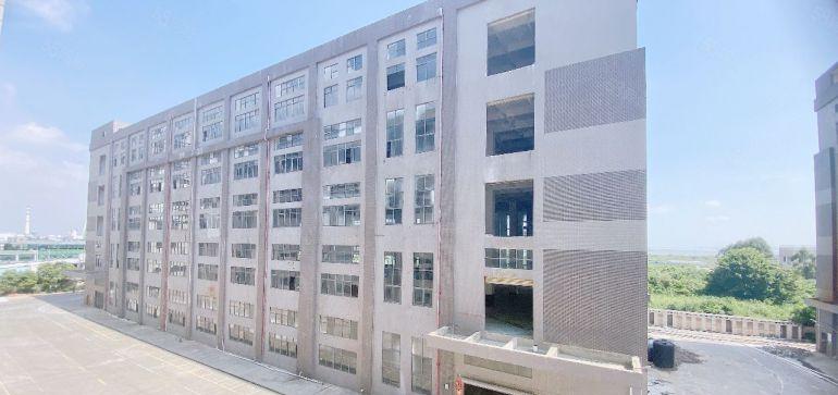 虎门镇靠深圳高速口新出7万平方标准厂房出租，大小可分租带红本