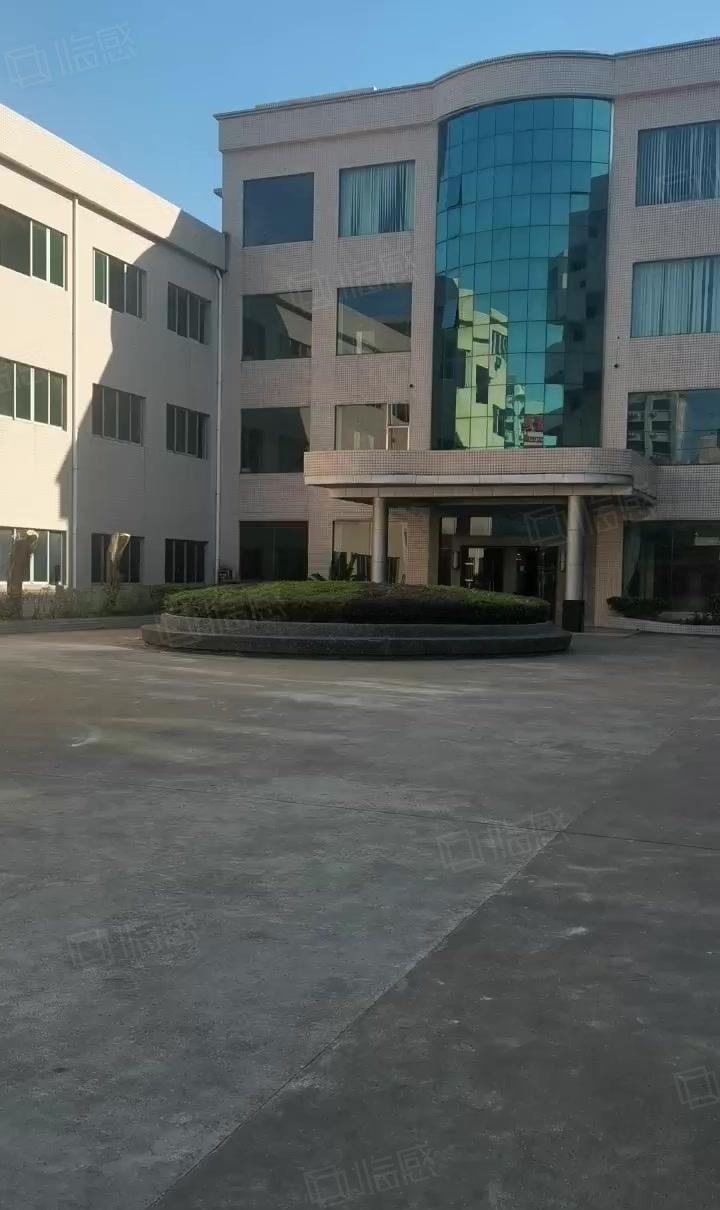 路东社区新出独院厂房出租9300平可办环评（大小可分）