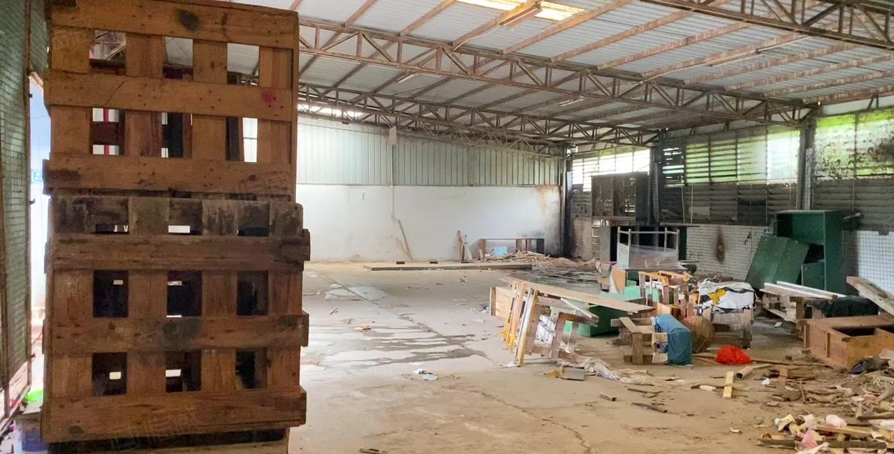 长安新出独门独院单一层滴水十米带航车空地超大好进挂车设备五金