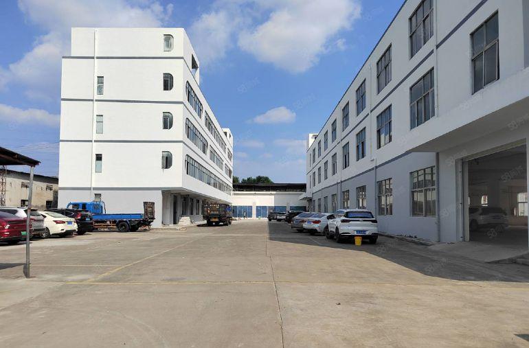 长安宵边新出楼上1000平精装修厂房出租水电齐全现成办公室