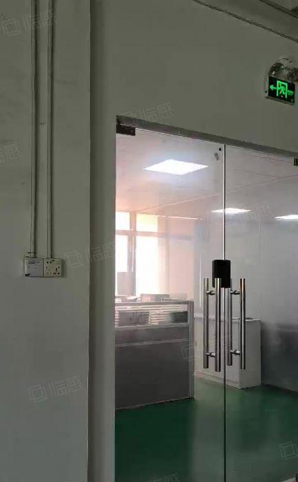 厚街三屯小学附近工业园精装办公水电厂房出租一二楼各1500平