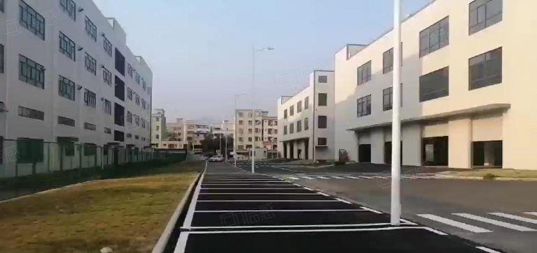 塘厦原房东红本标准厂房三层10万平方。单层1万平，大小可分租