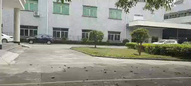 塘厦沙湖整层2300平面积灵活分租带红本低价出租，二次消防