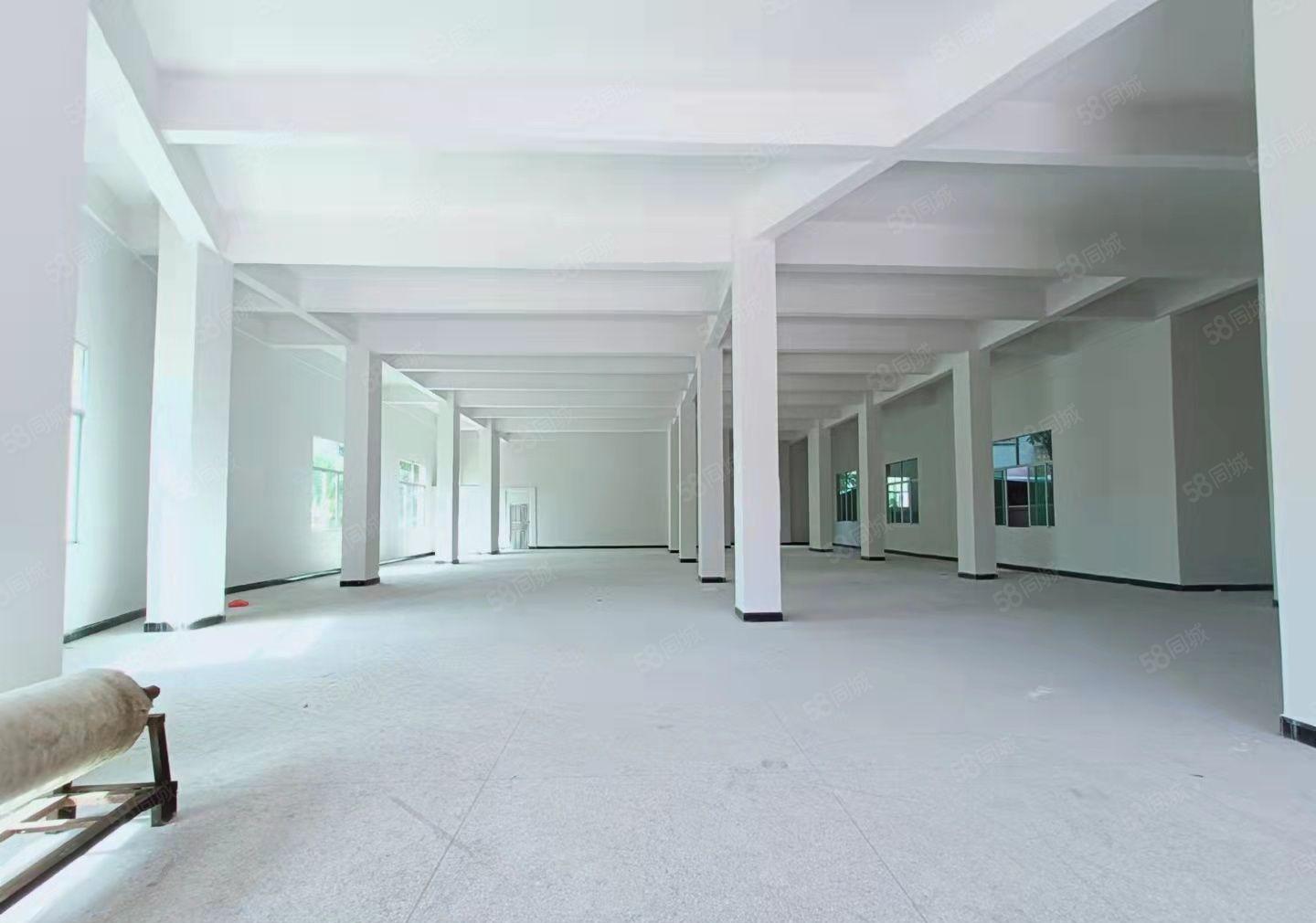 塘厦清湖头新出一楼800平厂房出租，高6米，形象方正高速近