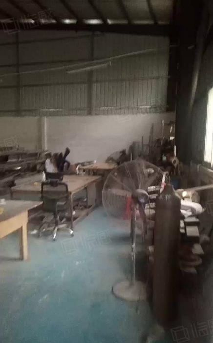 万江新和小独院1500平方单一层厂房出租，可做五金机械注塑等