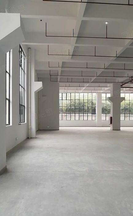 松山湖华为旁大型产业园区一楼全新厂房2000方招租，位置好