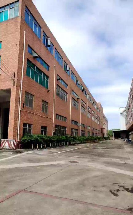 百花洞工业区新出原房东独院厂房一楼高度8米证件齐全，大小可分