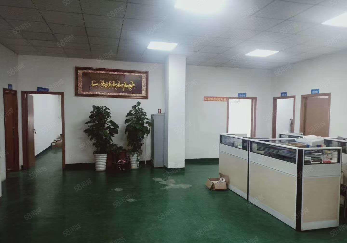 大岭山新出工业园楼上1750厂房出租，可大小分租，租金优惠