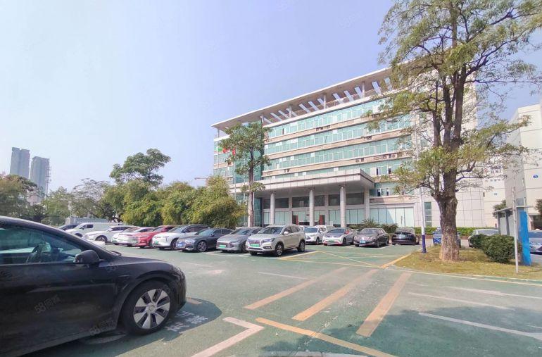 大岭山工业区原房东红本厂房2楼800平出租精装修实际面积可分