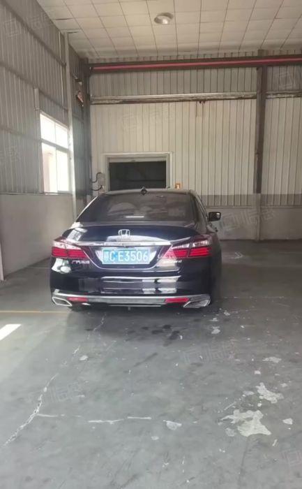 大岭山杨屋单一层钢构厂房出租 现成精装修 航车 超低价