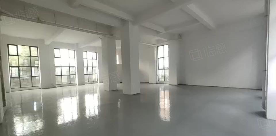 清溪北环路一楼全新一楼280平现成装修高度5米厂房出租