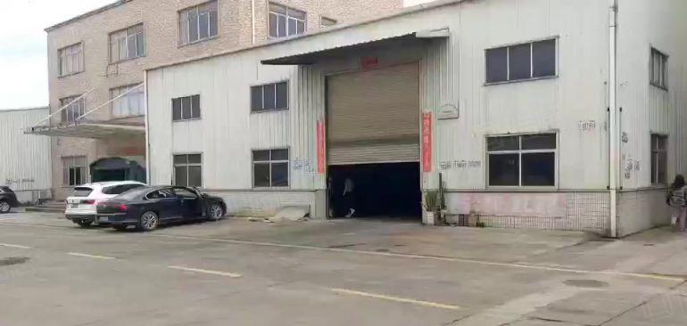 原房东300小面积低价处理 厂房内有现成行车 空地大工业用地