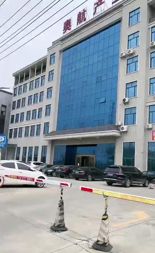 原房东1到3层标准室内高台仓招租