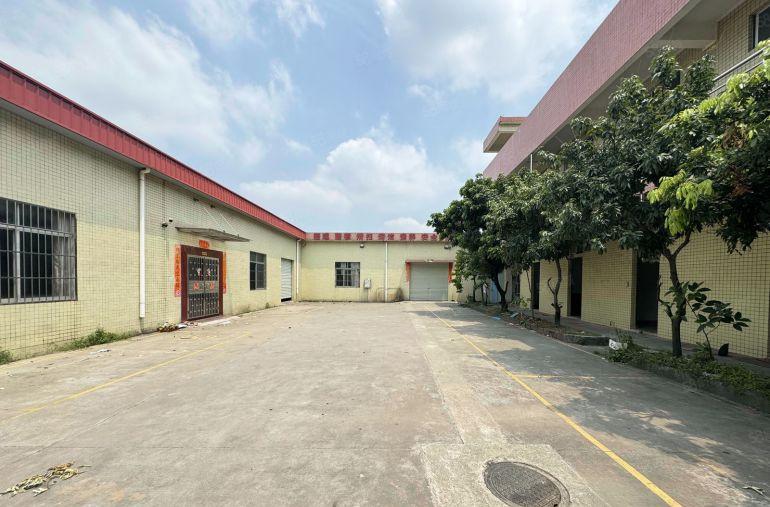 原房东本地佬谢岗厂房出租，独院适合五金注塑机械磨具塑胶仓库等
