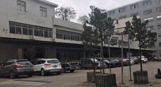 凤岗车站附近小面积带行车厂房出租一楼450平配电315