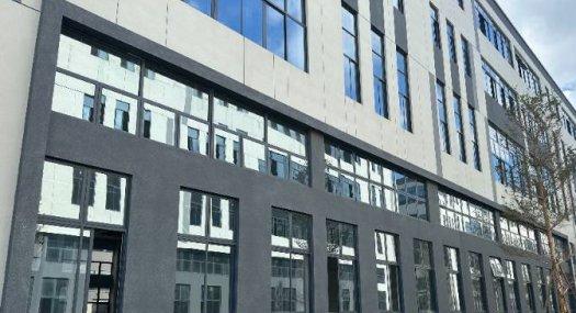 佛山顺德 港口西路 东风工业区156000㎡ 厂房出售层高23米 跨度13米 配电70KVA 独院 可环评