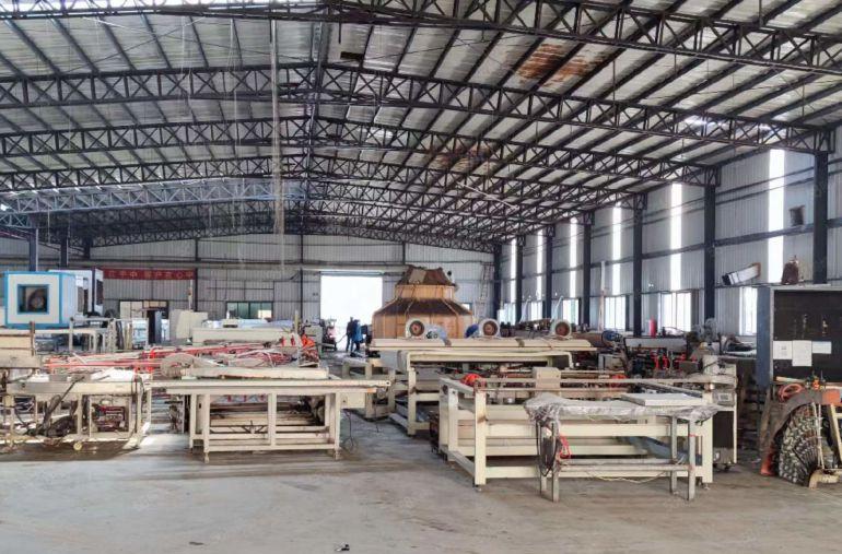 三栋数码园工业区 毗邻潮莞高速出入口 有2500平方厂房出租