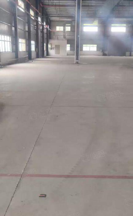 钢构9米高，位置好，大小可分租