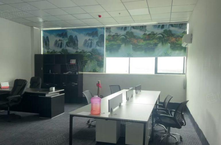惠州三栋数码园2000平原房东标准厂房出租，带精装修