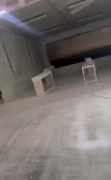 现成油性家具环评办公室展厅原房东钢结构6580平厂房出租