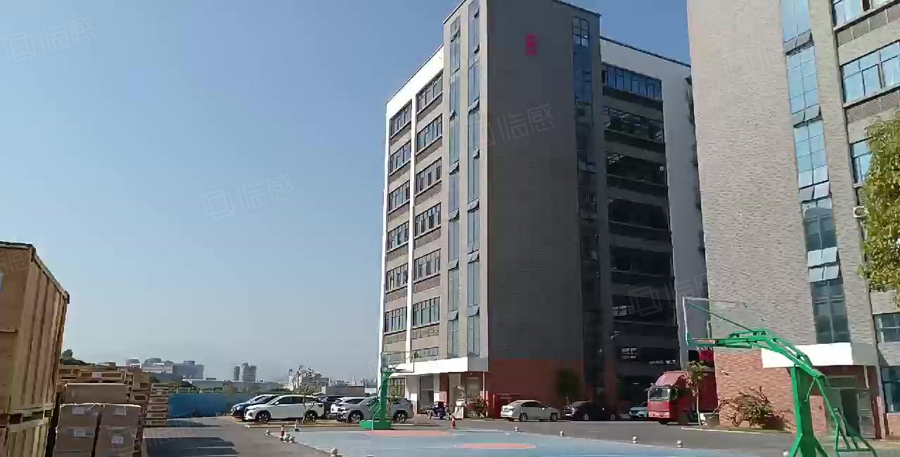 （已做雨污分流）镇隆甘陂原房东全新红本标准厂房35000平