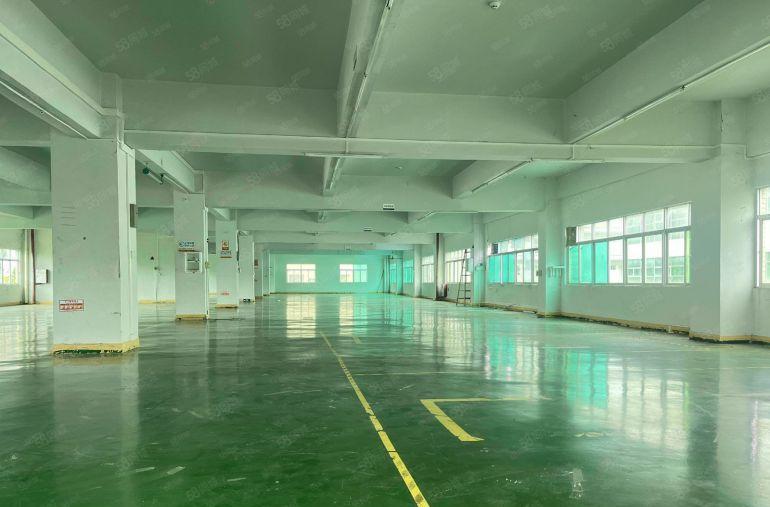 原房东实际面积出租。带精装修，可分租1000平米起。