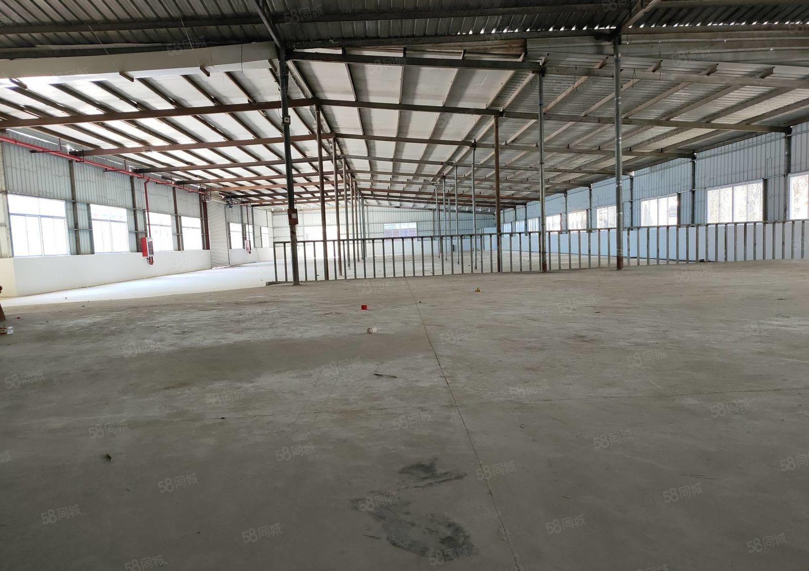 新圩高速路口1600平方厂房仓库出租价格实惠进车方便空地大