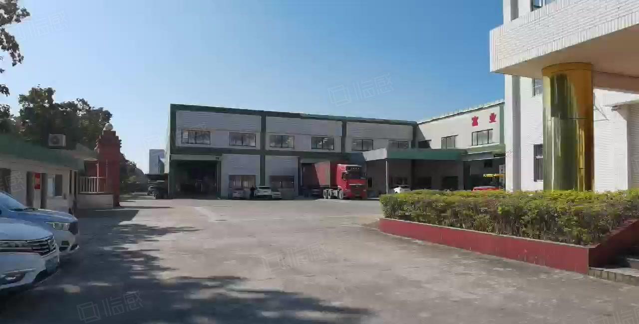 博罗县园洲镇下南村21000平米单一层钢构滴水9米红本厂房