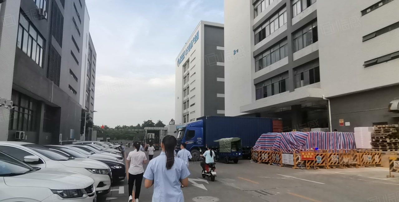 园洲九谭工业区楼上2000平厂房仓库原房东出租刻板环评可分租