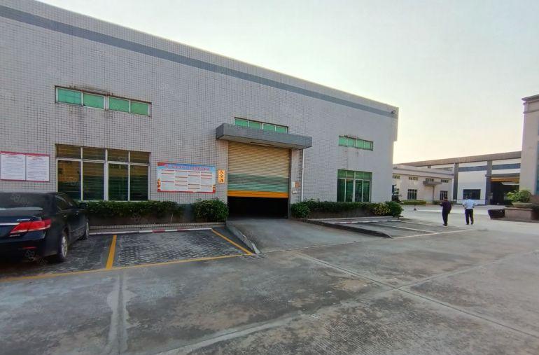 博罗县砖墙到顶原房东厂房仓库底价出租，现成航车一台，滴水七米