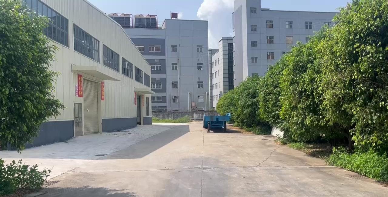 急租，园洲独院香港业主。适合五金冲压模具机械设备仓库注塑抽粒
