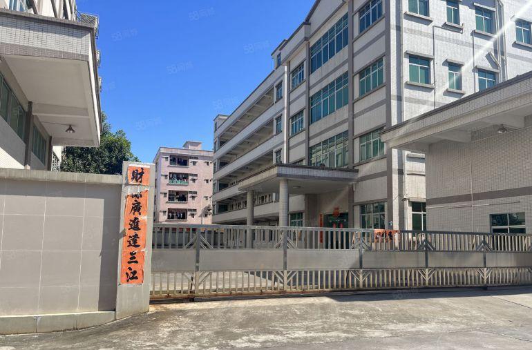 园洲原房东厂房出租独院，适合五金电子研发科技加工等行业空地大