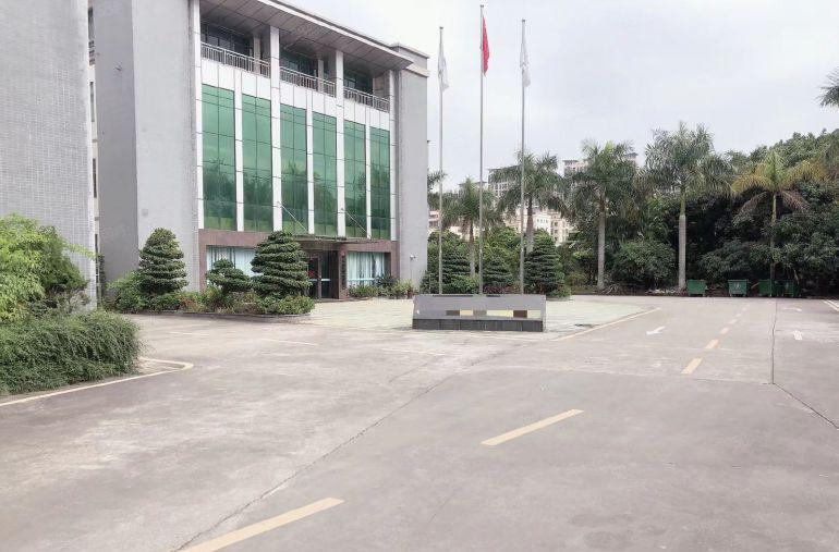 仲恺陈江厂房仓库4000平，低价13块现成装修出租，可分租。