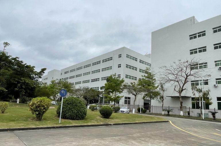 仲恺厂房仓库5000平出租，带地坪漆现成水电装修，可分租。