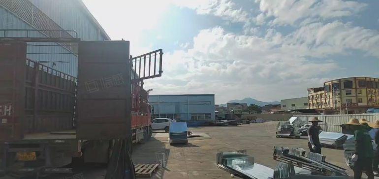 仲恺高新区原房东工业园厂房出租可办环评带航车空地大8米高