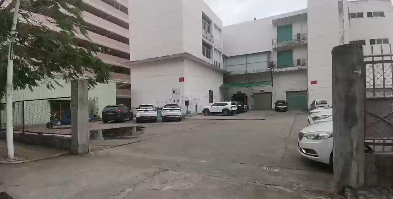 仲恺标准厂房一楼现成装修带航车滴水7米原房东实际面积低价出租