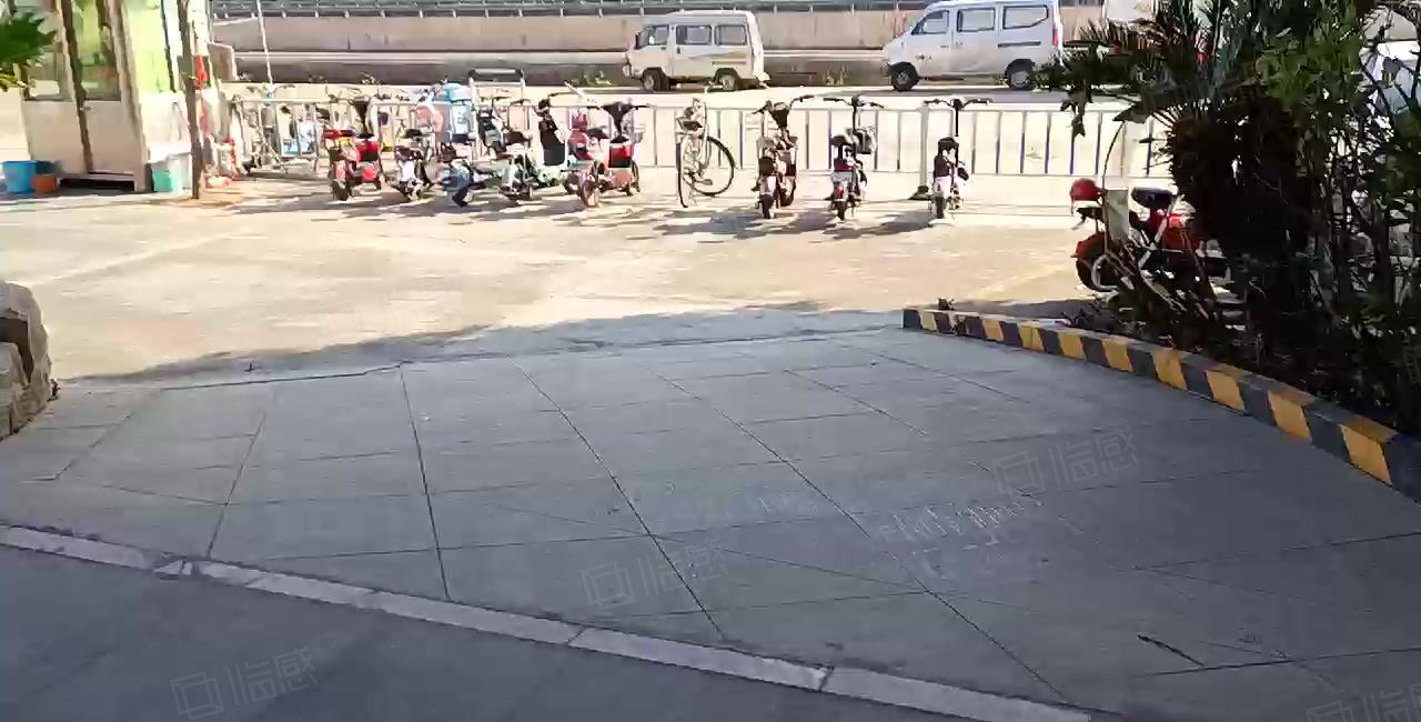 带无尘车间厂房出租，现成办公室精装