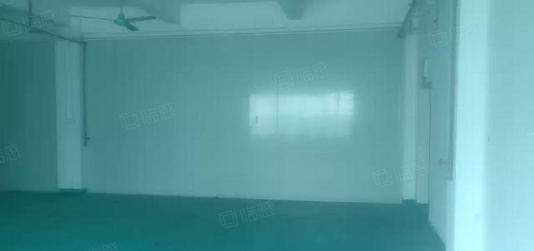 东城温塘独院厂房分租一楼200平，现成办公室装修，厂房出租。