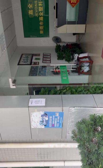 低价南栅新出一楼1560方带有精装修办公室水电齐全