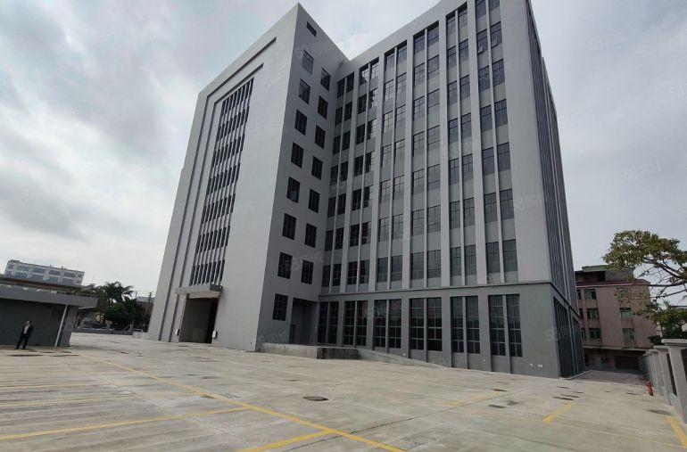 虎门镇成熟工业园区内，300平起租，实际面积标准厂房出租