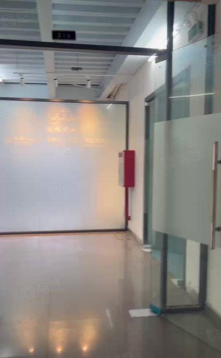 新安新出精装修小面积280平，周边交通便捷，环境好