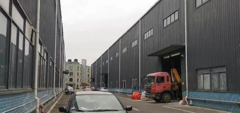 东莞厚街镇滴水11米钢构厂房，有现成牛角，现成精装办公室