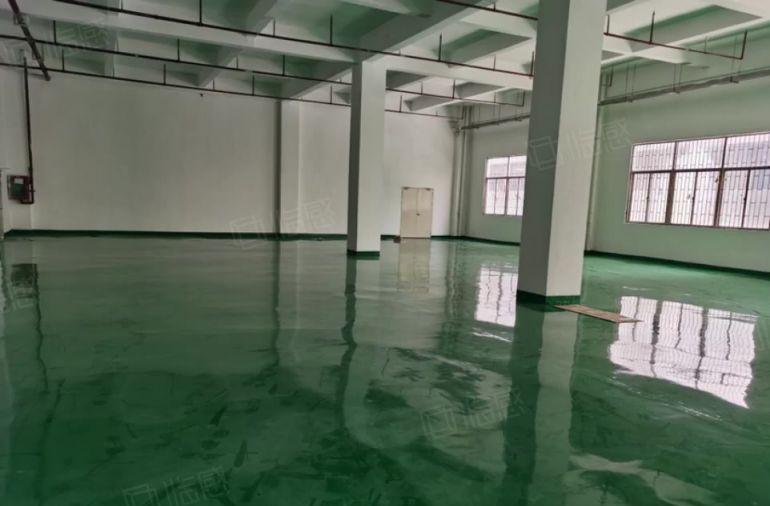 塘厦工业园内一楼780平仓库厂房出租，全新办公地坪漆可进大车
