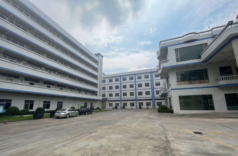寮步镇西溪厂房出租一楼2500平带独立办公楼空地超大交通方便