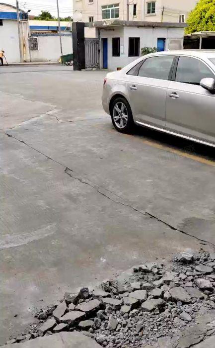 万江上甲工业区红本单一层厂房，现成办公室，地坪漆，