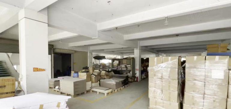 万江上甲三楼660平方标准厂房出租有现成办公室水电齐全