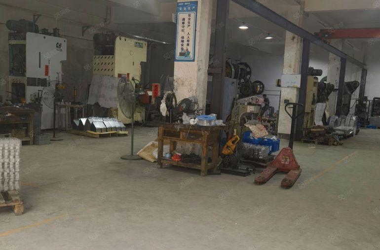 （10元一楼）樟木头原房东厂房出租600平方，带地坪漆